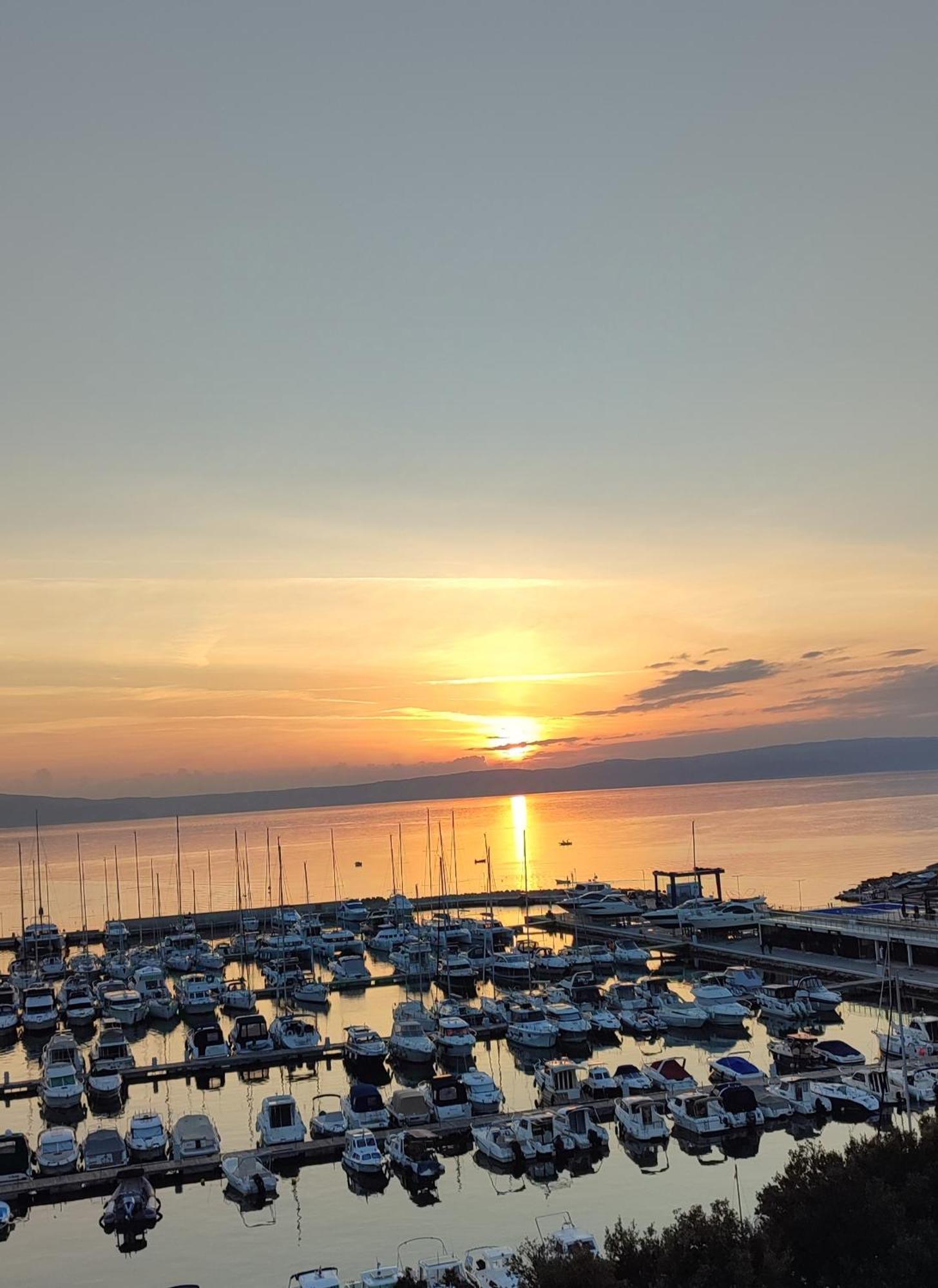 Ferienwohnung Elena Mare Novi Vinodolski Exterior foto